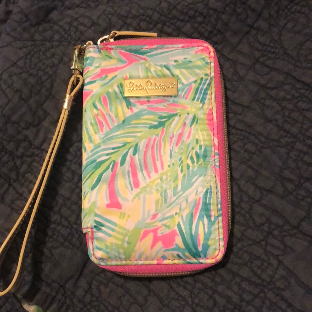 Lilly Pulitzer tiki palm print Wristlet